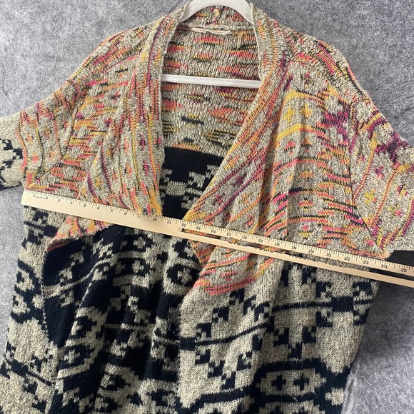 Soft Surroundings Calais Cardigan Medium Black Tan Aztec Printed Long Sleeve - Picture 6 of 10